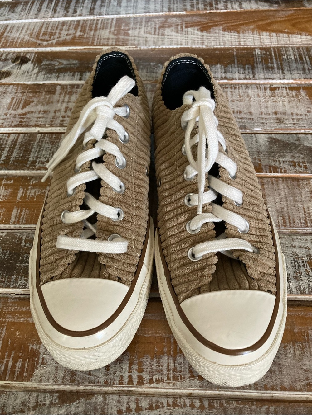 Converse Low-Top Corduroy Sneakers in Tan with White Laces